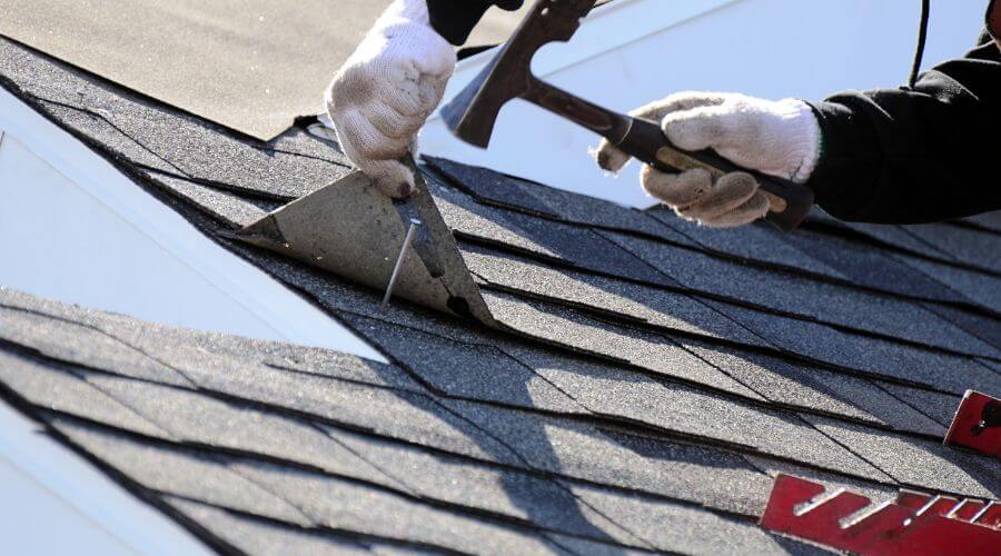 Professional Flat Roofing Installation in Davey, NE